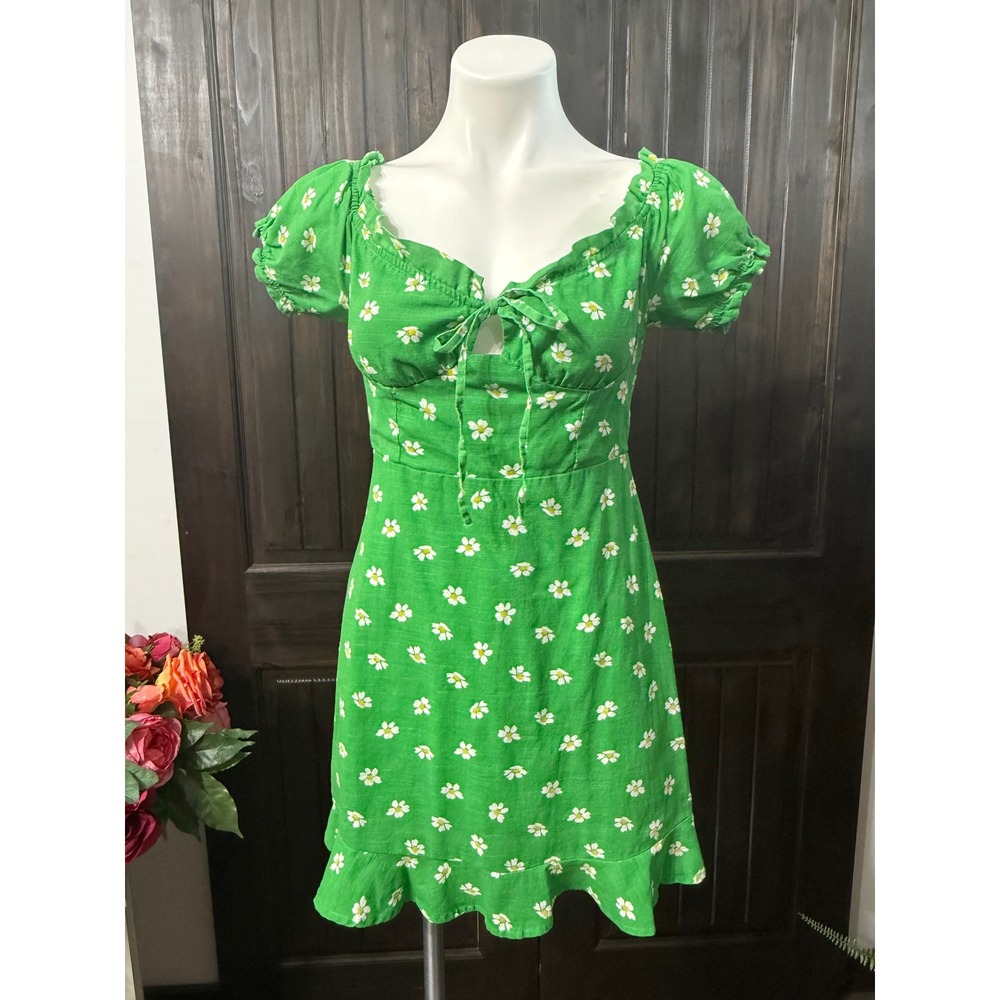 Urban Outfitters Green Daisy Floral Milkmaid Mini Dress Smocked Back Medium